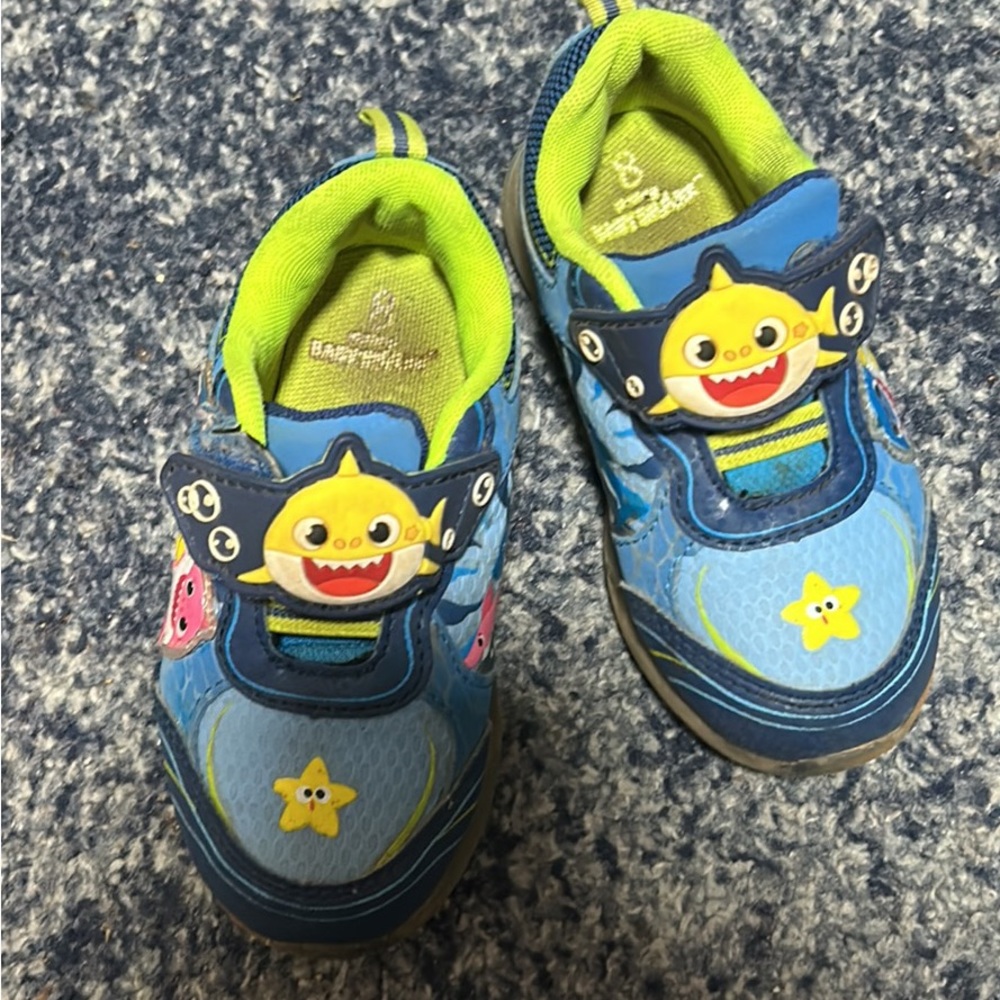 Baby shark tennis shoes